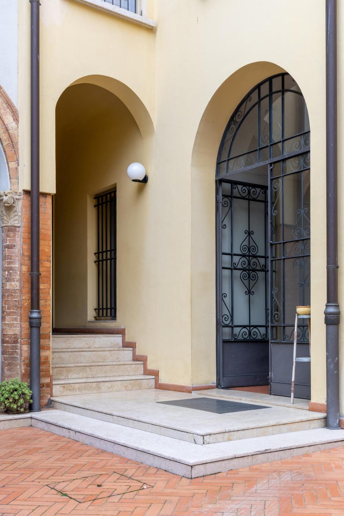 Casa Petrucci Centro Storico Apartman Forlì Kültér fotó